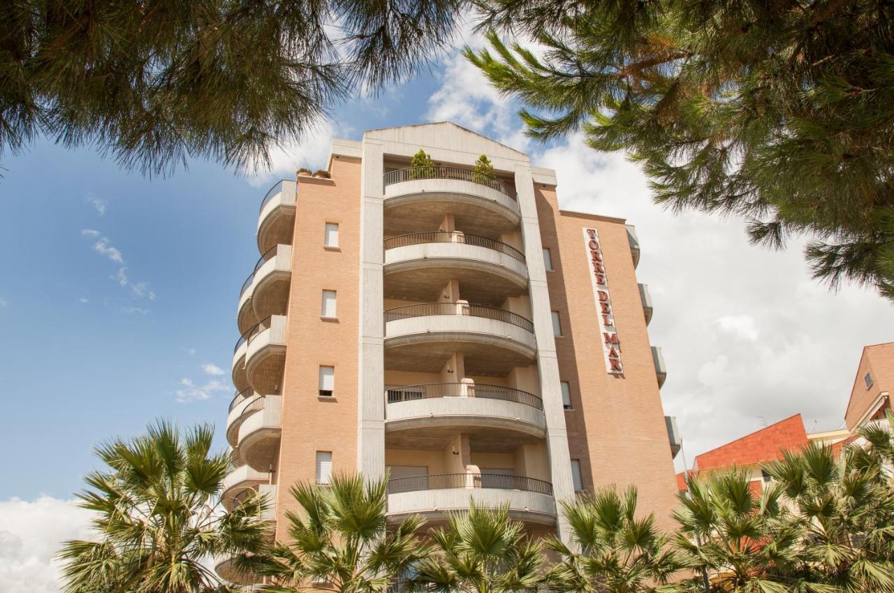Residence Torre Del Mar Альба-Адриатика Экстерьер фото